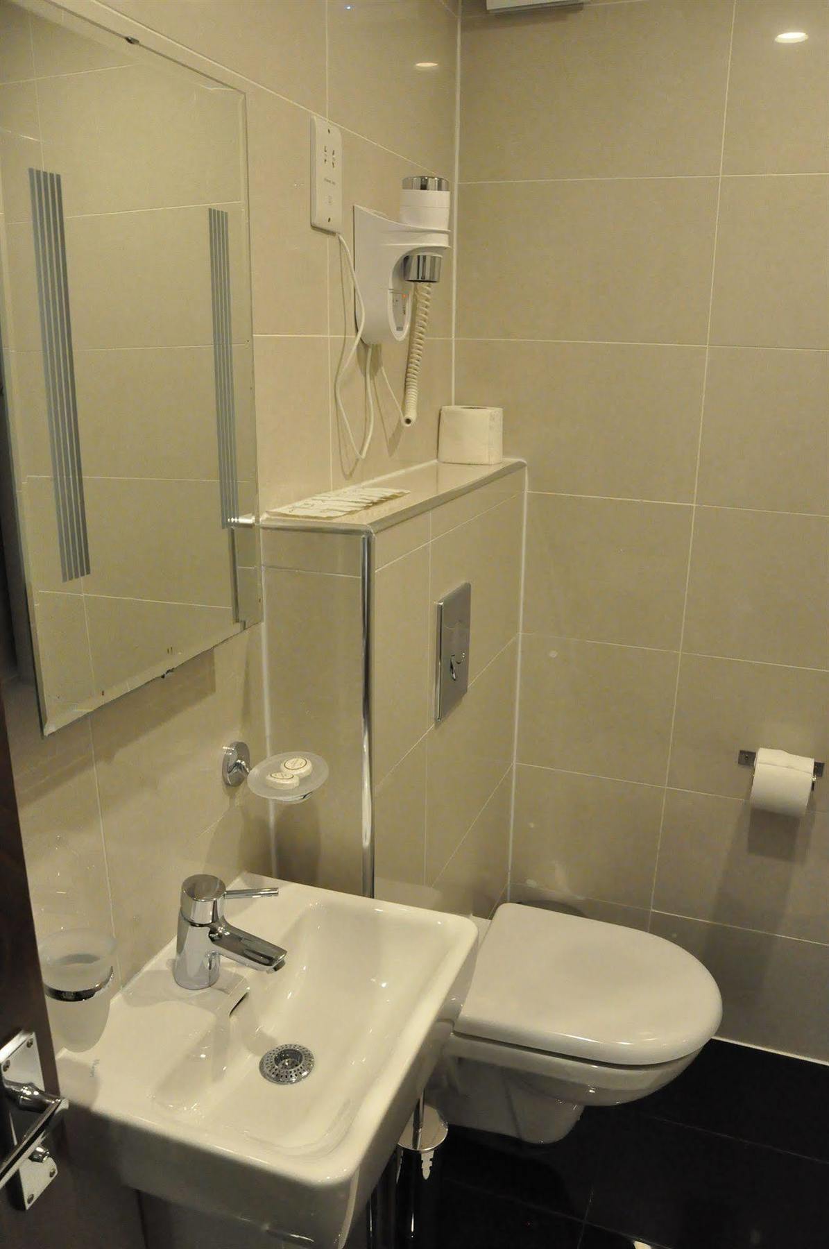 Nox Kensington Gardens 4* Londen